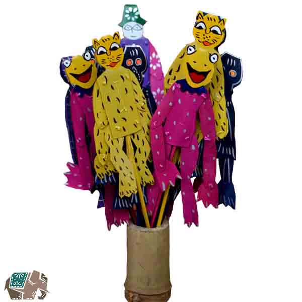 jaalinee's tweet photo. https://t.co/JYbz1OGU2p
Yellow Tiger Puppet
#puppets https://t.co/H1MyhE5qid