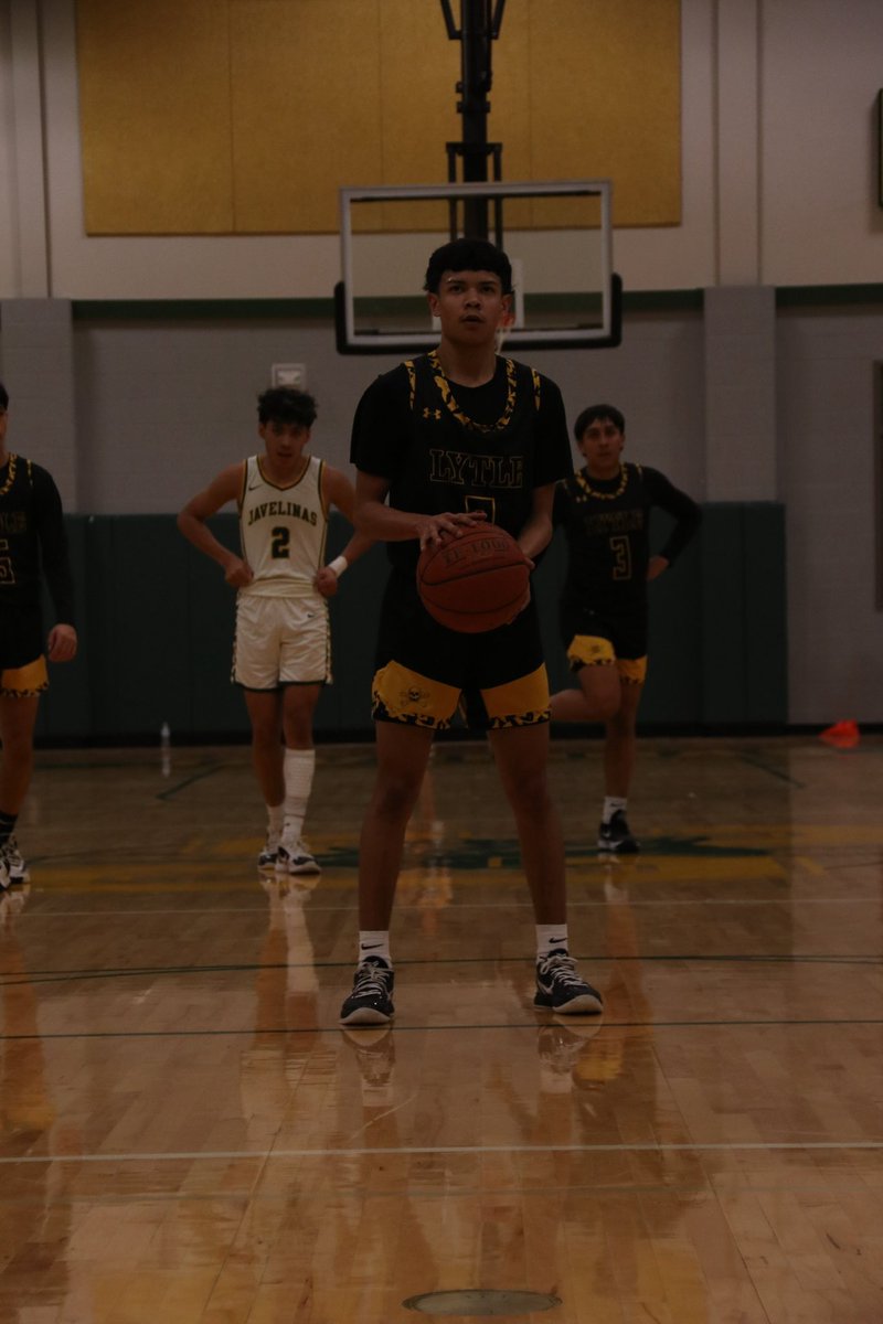 Sophomore szn 
- 503 pts
- 182 Reb
- 115 ast 
- 148 stl 
- 14.8 ppg 
- 1st team all district
- All tourney