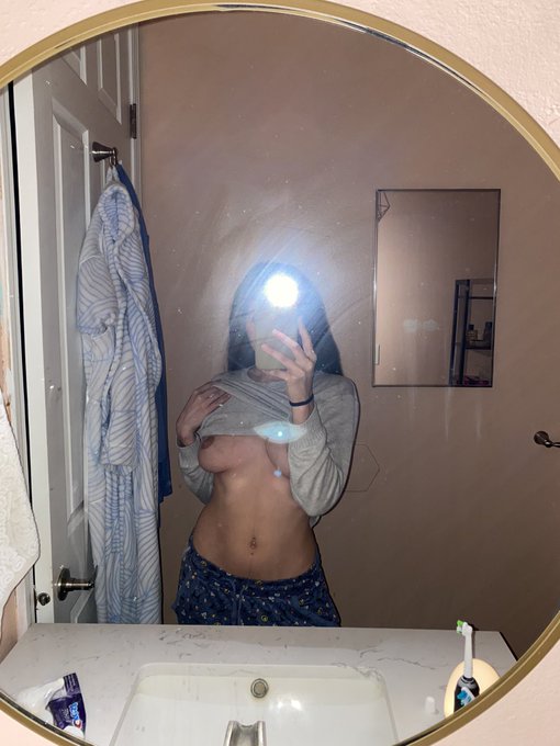 Up late, DM on my site ? https://t.co/cy9u02i4mw