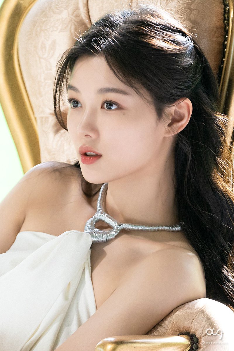 Mother of #Chickennuggets 🥰🐥🍗
#KimYoojung #KimYoujung