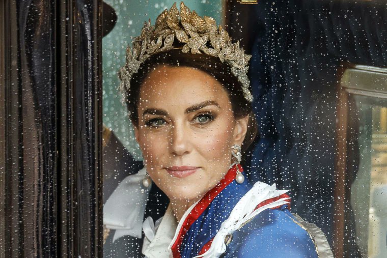 “Please do not lose faith or hope. You are not alone.”
~ Catherine, The Princess of Wales

#CatherineTheGreat  #CatherineWeLoveYou