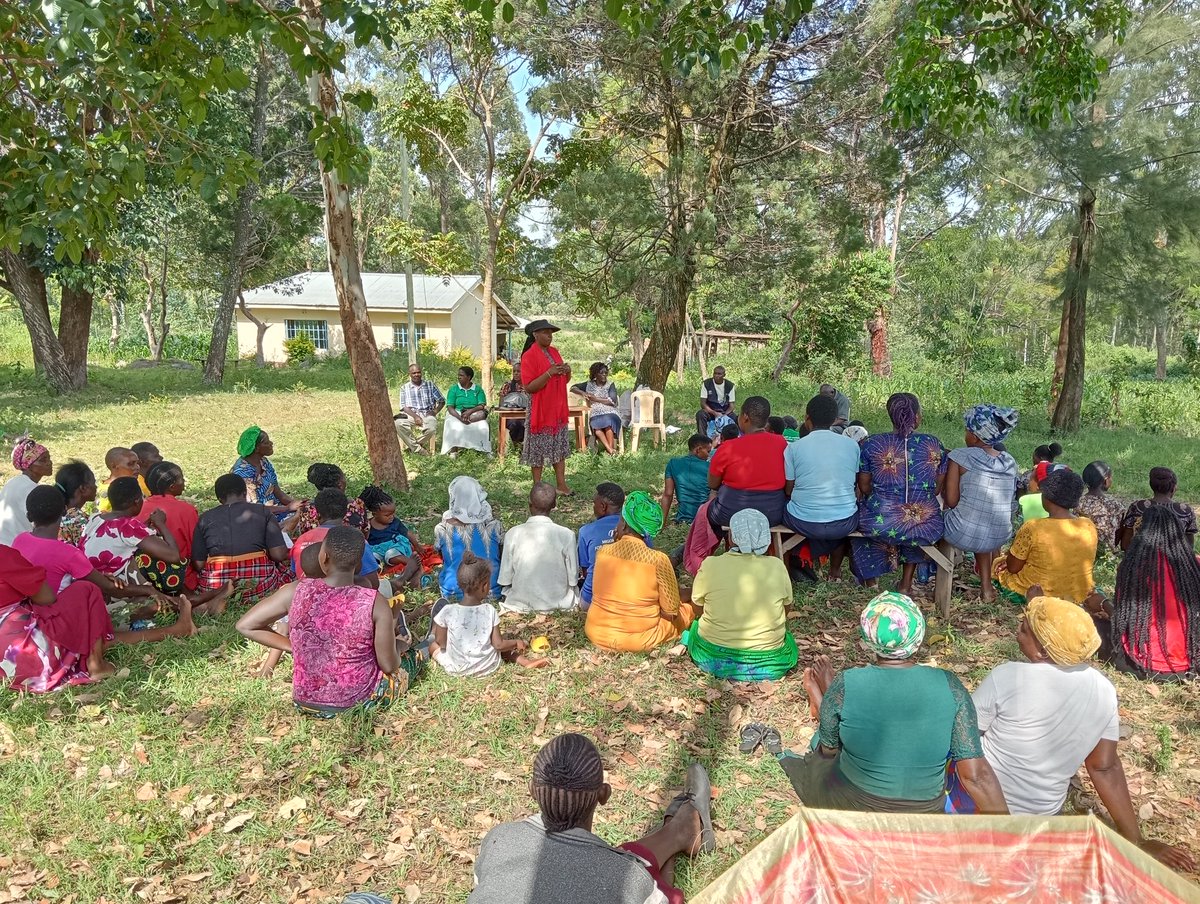 Our community dialogues with women on a social change process explore and challenge harmful social norms, beliefs, & practices that hinder women's well-being & ability to thrive at home & in their communities. Together with Kradle of Hope we engaged 120 women in Maeta Village.