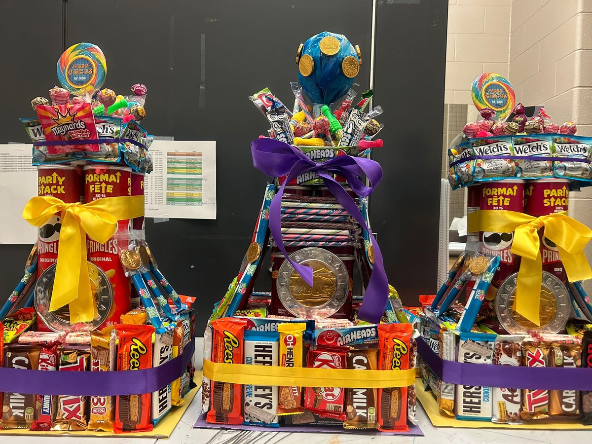 The top 3 fundraising teams received these amazing trophies. We are over $104,000 raised this year for <a href="/KidsCancerCare/">Kids Cancer Care🎗</a> 🎗️🎗️🎗️<a href="/hockeycalgary/">Hockey Calgary</a>