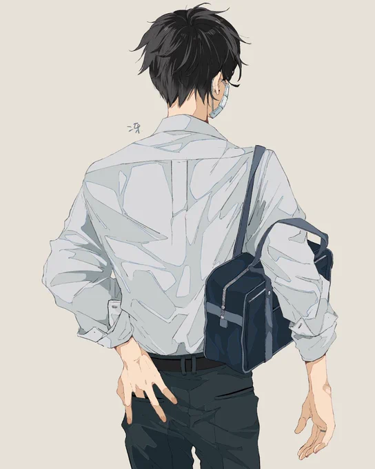 制服に収まってる男の子の小さいおしりが好き。 