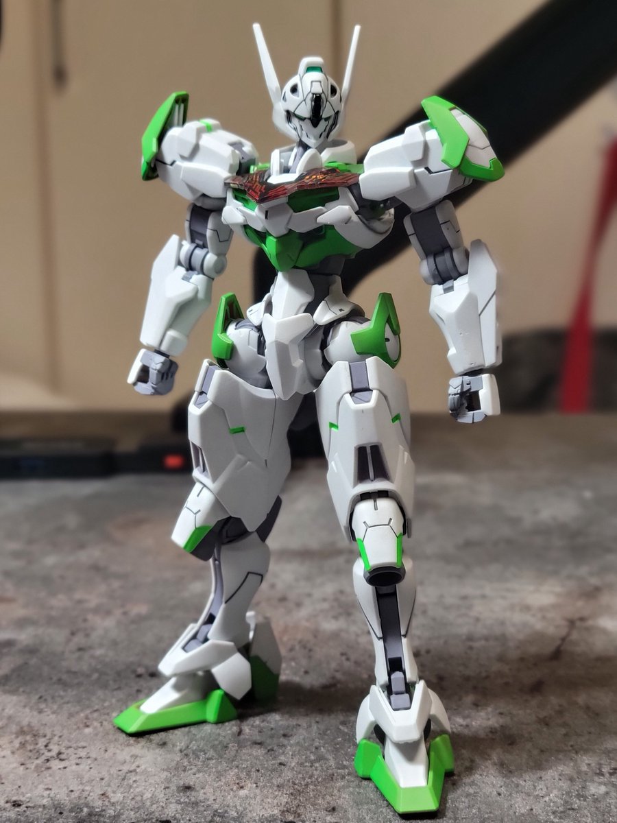 hara_CG's tweet photo. HGルブリスを色変えで作ってたんですが汚くなっちゃったのでウェザリングで誤魔化します https://t.co/gwy6mTktHe