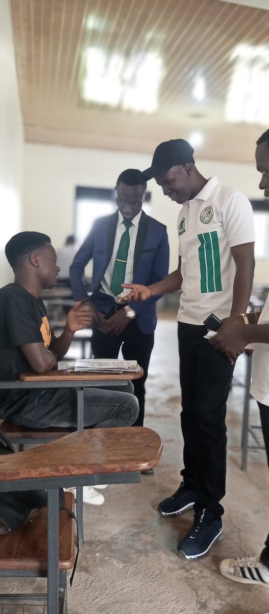 KiiryaIsmail's tweet photo. #Resilience
#Interactiveness
#Politeness is one of the strength of @UYDOfficial #Thestruggleisourlife @norbertmao @sirandagerald1 @Mbidde @AdongSarah5 @AgrippaByayesu @CaptainEveee @AshabaZion https://t.co/AXXR6MOMQ8
