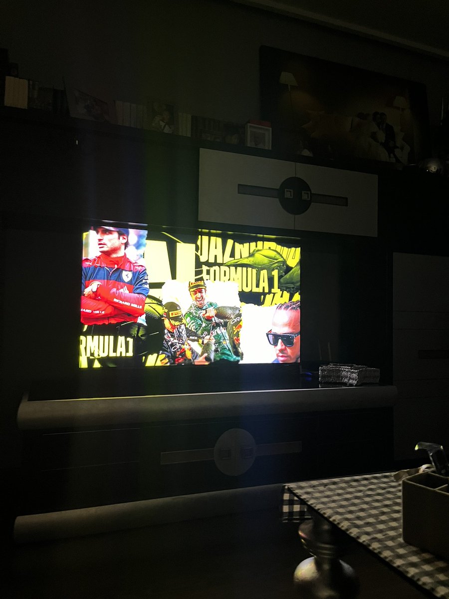GuillermoCanetM's tweet photo. Años después y seguimos madrugando … @alo_oficial 🙌🏼 @f1 @DAZN_F1 🏎️ @DiegoCanet_10 @Carlossainz55 https://t.co/cSBw9JpCqp
