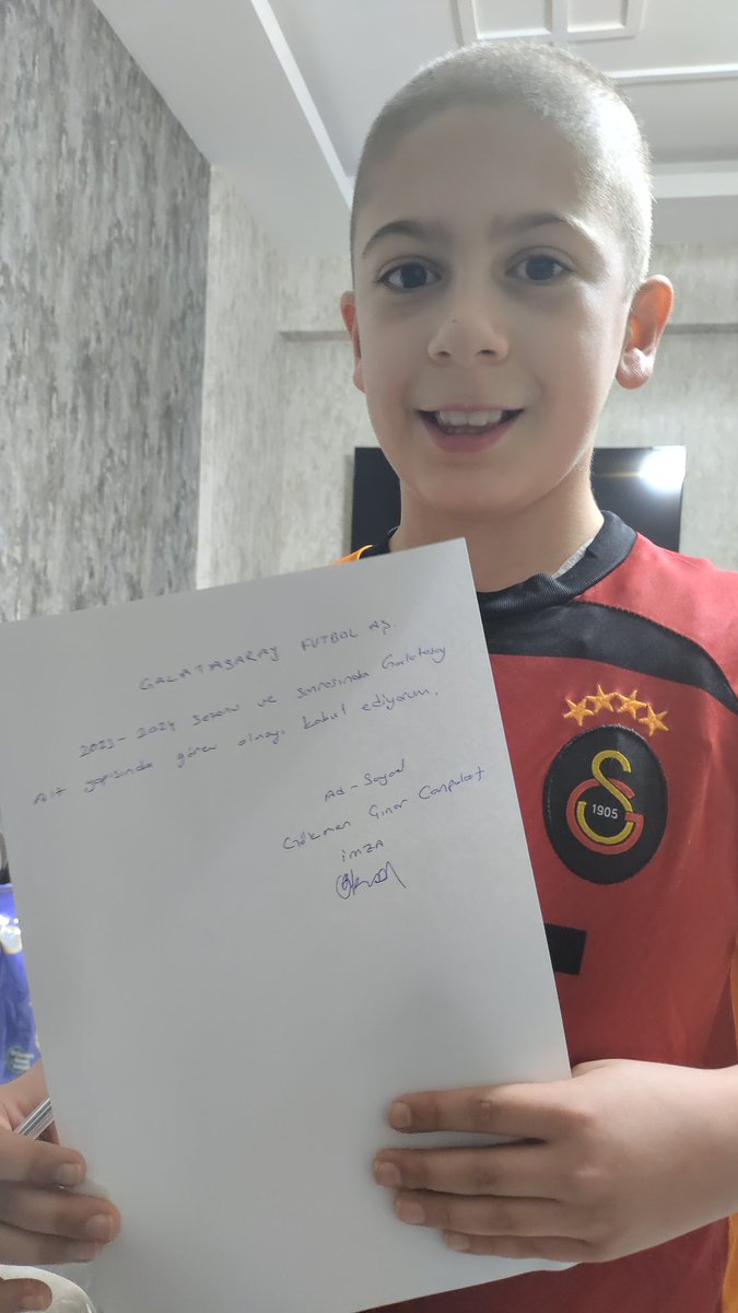 Oğlum hayalini kurduğu Galatasaray'a kendini transfer etti.Şimdi ise en büyük isteği #sanliurfa daki #süperkupa finaline gitmek ve futbolcular ile tanışmak, imzalı bir formaya sahip olmak.İçinde bulunduğumuz bu süreçte mutlu olmasına çok ihtiyacımız var. <a href="/GalatasaraySK/">Galatasaray SK</a>