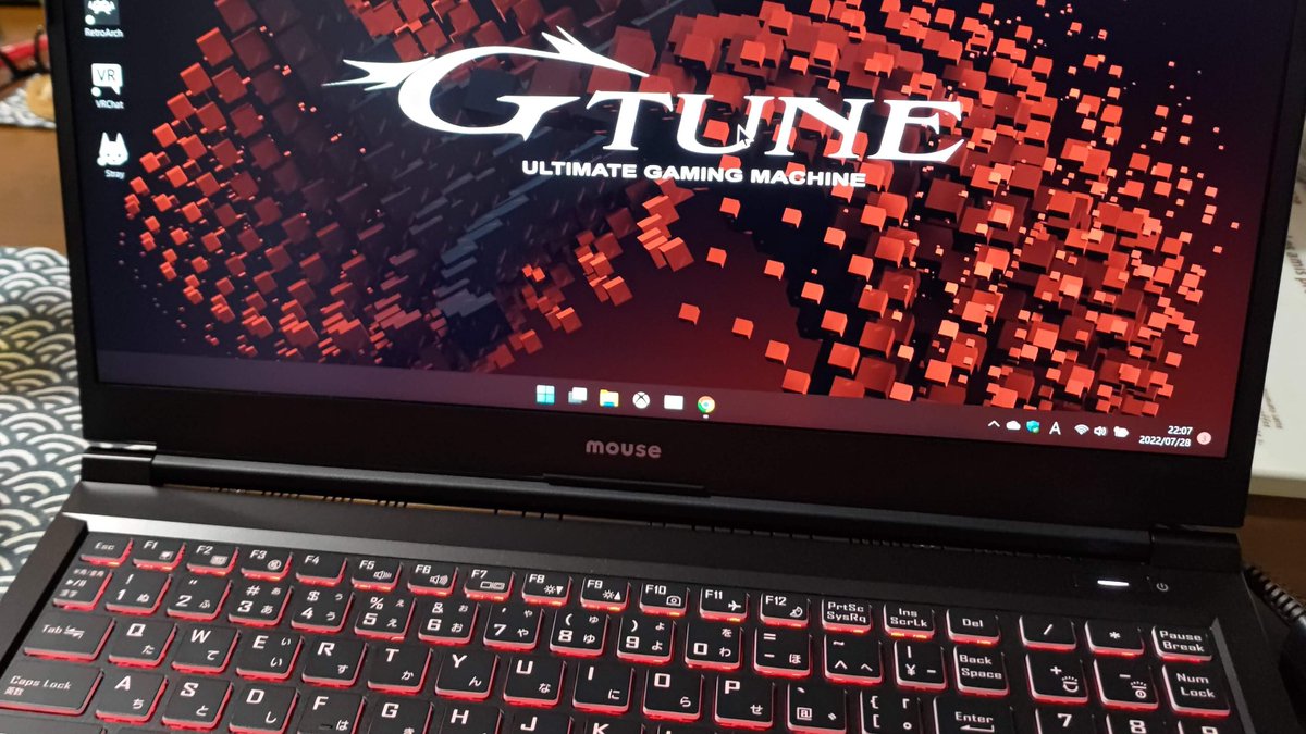 masayan_lm's tweet image. (・∀・)ｲｲﾈ!
こっちは、水冷クーラー要するPC未だに買ったことない…そもそもメインはもう何年もノートPC。
第11世代CORE-i5、GTX1650、16GB、NVMeM2 1TB+2TBSSD。これに安価な 28インチ90HzFHDモニター繋いでSteam三昧。PS4以上PS5未満？
そろそろ後継機として RTX＆32GBあたり欲しい。