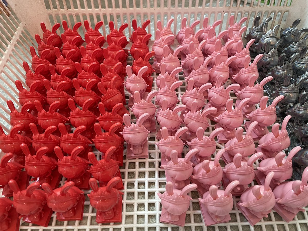 ในขณะที่ศิลปินไปเที่ยว หูยาวก็ถูกจับผึ่งลมมมมม... #หูยาวกวัก!!