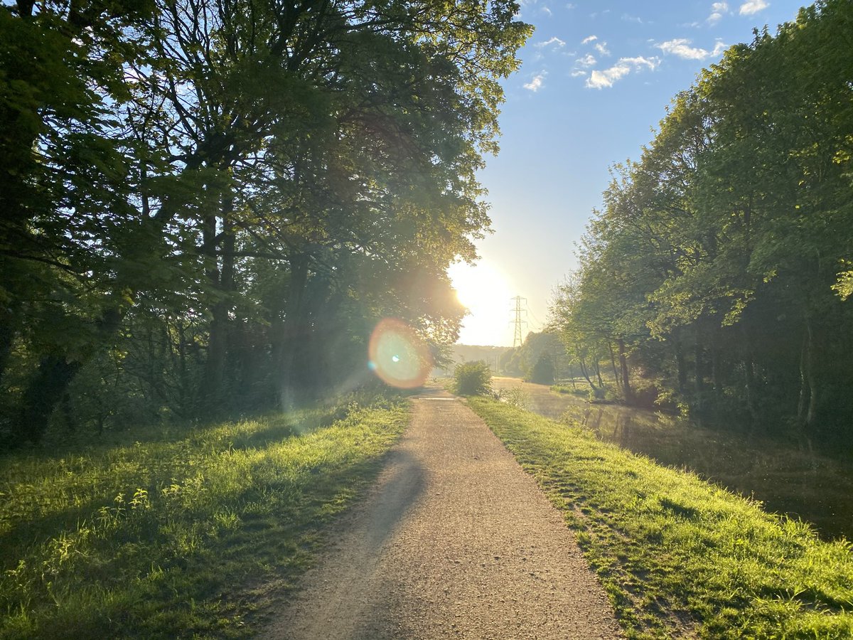 Morning! Leeds Liverpool Canal. Somewhere near Rodley Leeds.