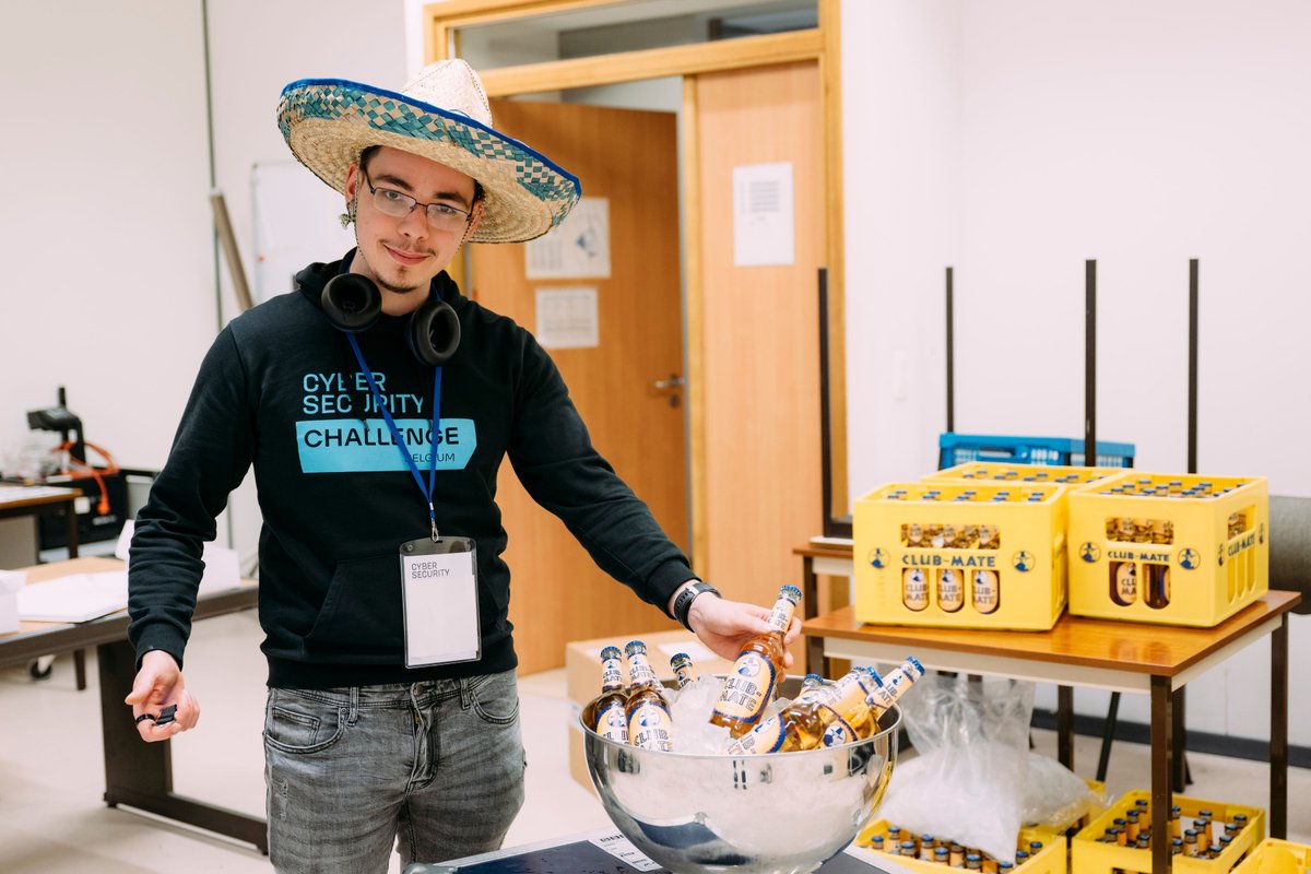 Whilst our finalists are busy doing their expert challenges, our #CSCBE24 team is busy with making sure everything is running butter smoothly! Thanks to all volunteers and organizers for making sure this event is possible
#BTS