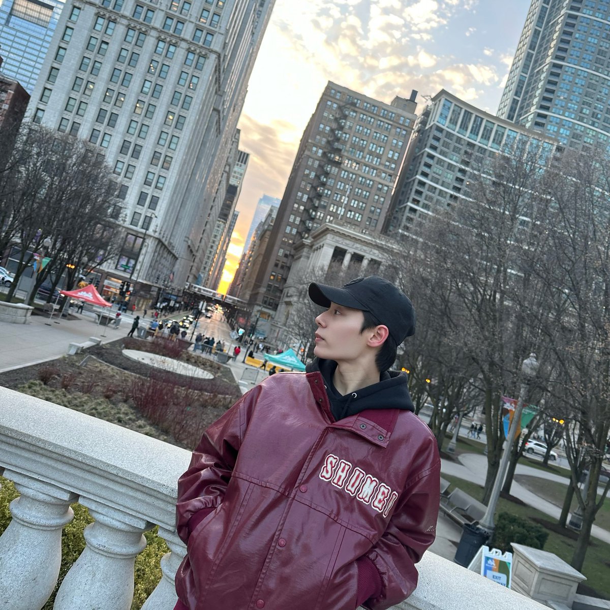 official_ONEUS's tweet image. [#환웅]
Chicago