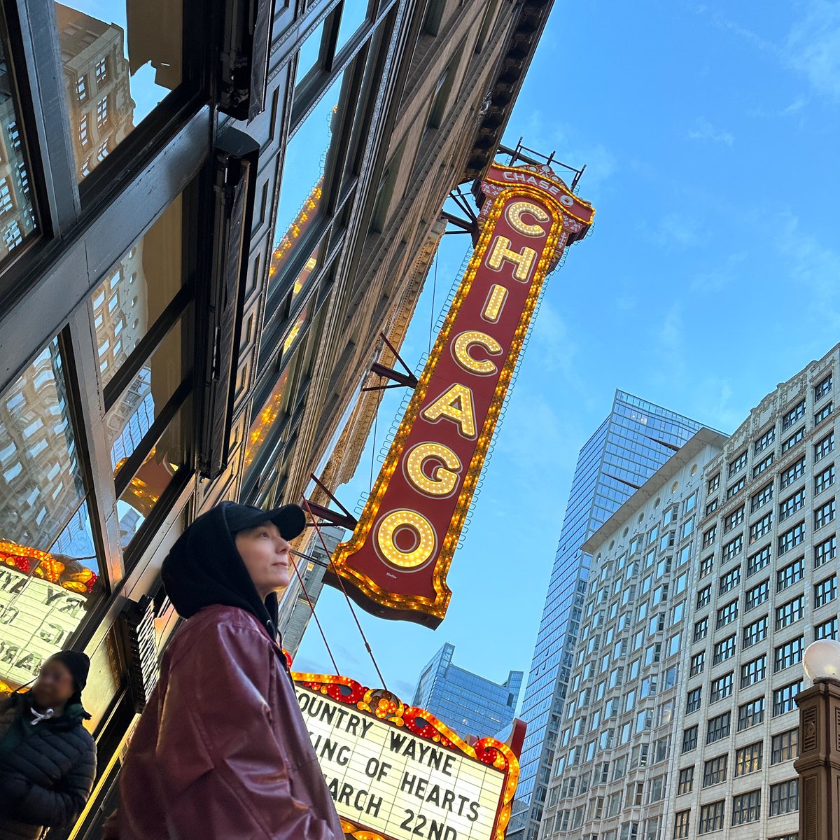 official_ONEUS's tweet image. [#환웅]
Chicago