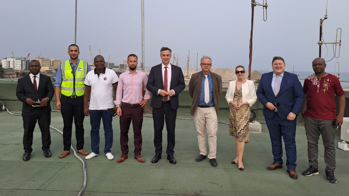 Le Président de la Commission des Affaires étrangères du @PEStrasbourg, @davidmcallister a visité le @portdecotonou. Occasion pour lui de prendre connaissance des différentes #réformes opérées par le #Bénin 🇧🇯 et du soutien de l'#EquipeEurope 🇪🇺dans ce secteur. #PlusFortsEnsemble