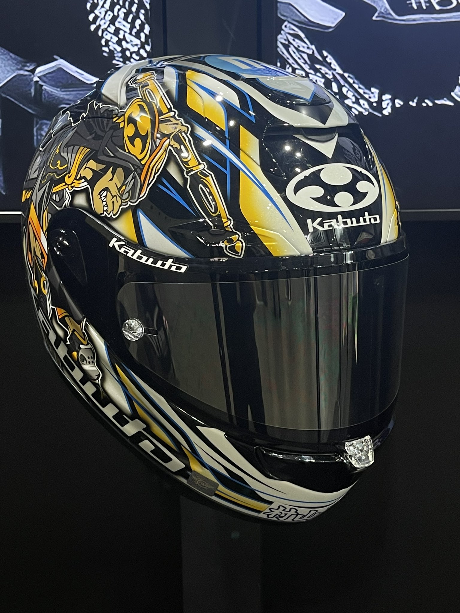 秋吉　レプリカヘルメット　Lサイズ　kabuto 秋吉レプリカヘルメットLサイズkabuto