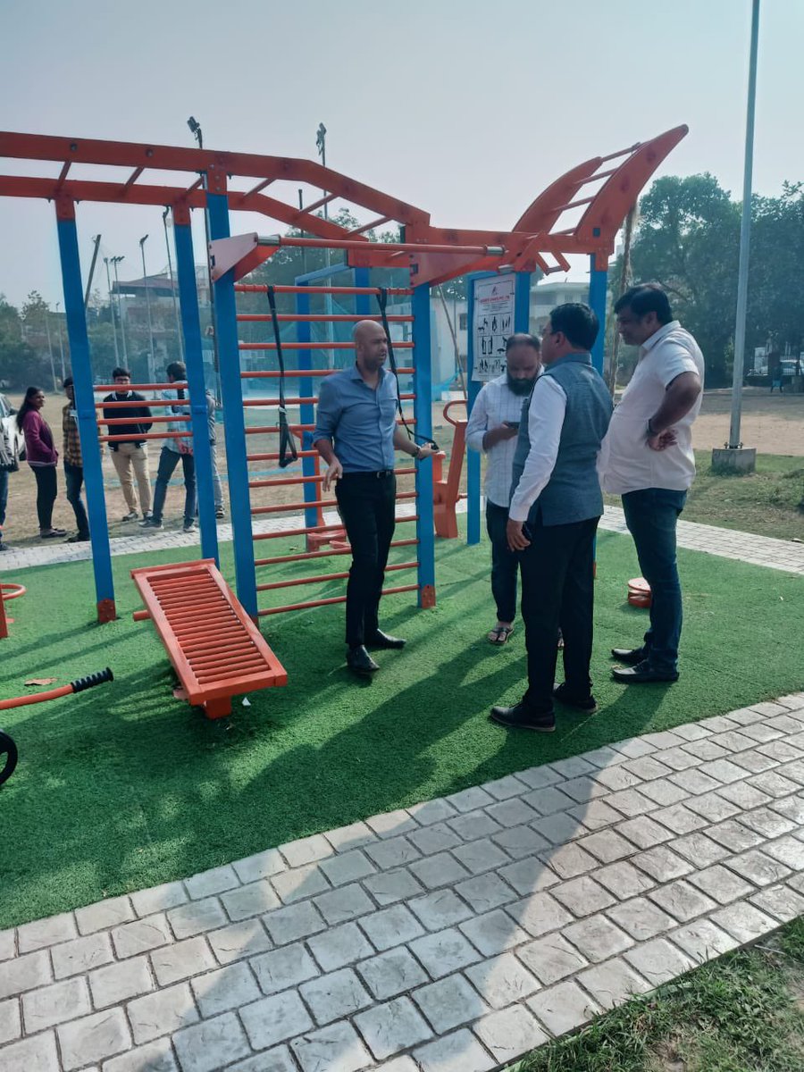 SummitSportsIN's tweet photo. Ramtek MLA Shri. Ashish Jaiswal visited #CrossFitStainlessSteel 16 Multistation Gym at BajajNagar Basketball Ground. 
He appreaciate work and material used. https://t.co/SZoMYTcqAu
