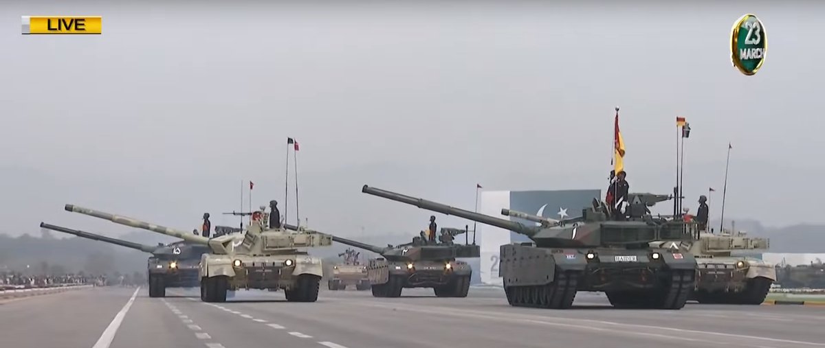 GrootKhan's tweet photo. Armored Corp
آرمرڈ کور کا دستہ
حال ہی میں شامل کیا گیا، ٹینک "حیدر" سب سے آگے
ملک میں مقامی طور پر تیار کیا گیا ٹینک "الخالد"
VT4
#PakistanZindabad #PakistanDay #Tanks #BattleTanks #Alkhalid #Haider #VT4 https://t.co/MoSPYNQCue