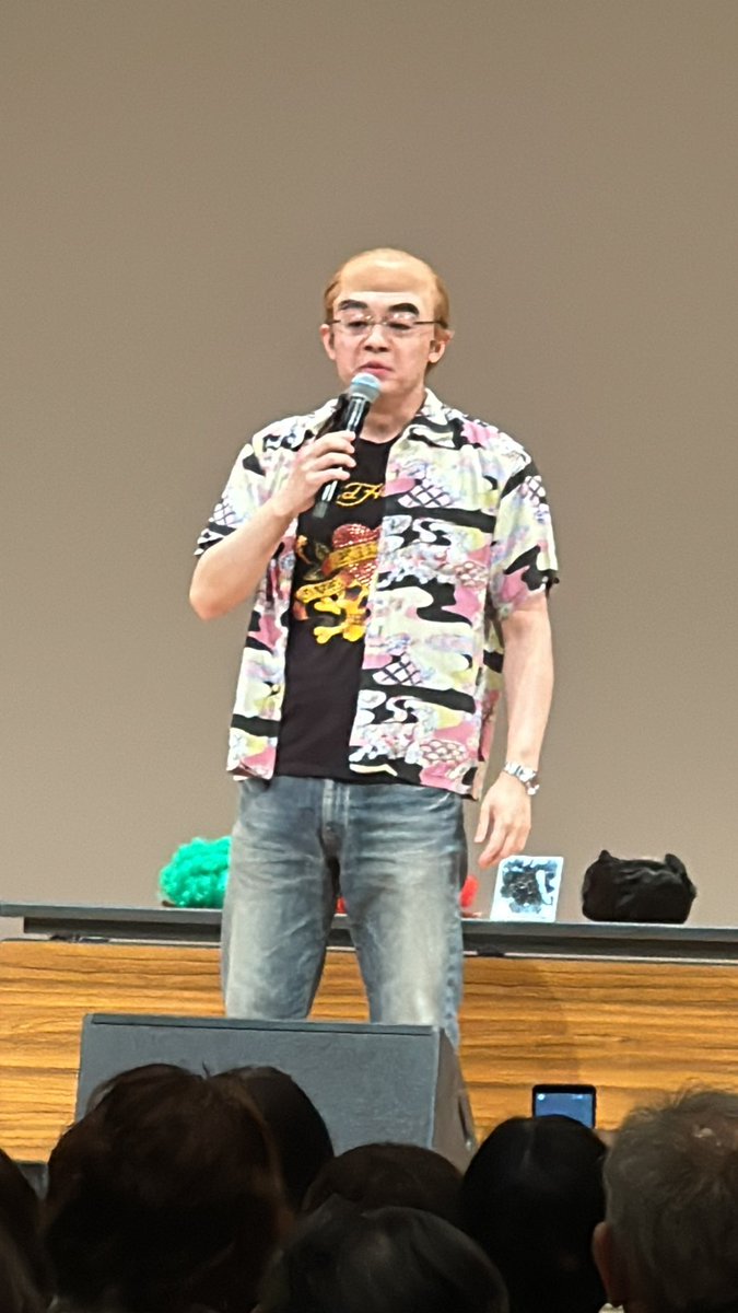kyk_kyn's tweet photo. 久々に笑った気がするw
腸内細菌の話も聞けて、
Tシャツ貰えてラッキー⭐︎

#鳥取ヤクルト健康フォーラム
#古賀シュウ
#レッツゴーよしまさ https://t.co/Y72RKnaqt7
