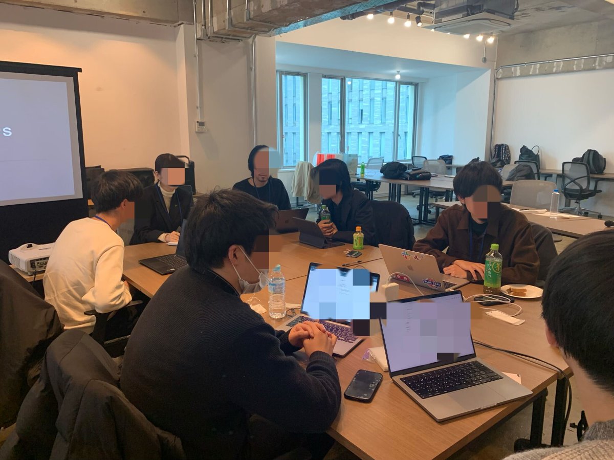 failupwards_st's tweet photo. 起業家同士でリアルな失敗談を共有しみんなで成功を目指すための #Failcon イベント開催中です🔥
U25起業家が集まって、真剣に、でも打ち解けた雰囲気で失敗の振り返りをしています。
先輩起業家が壁打ちしてくれます。
失敗を振り返る機会がこれまでなかった方、お手伝いしますので一度言語化してみませんか?
来月は4月19日開催なので興味ある方はお申込お待ちしております✨
お申し込みはこちら↓
https://t.co/PfWDoaA6bj