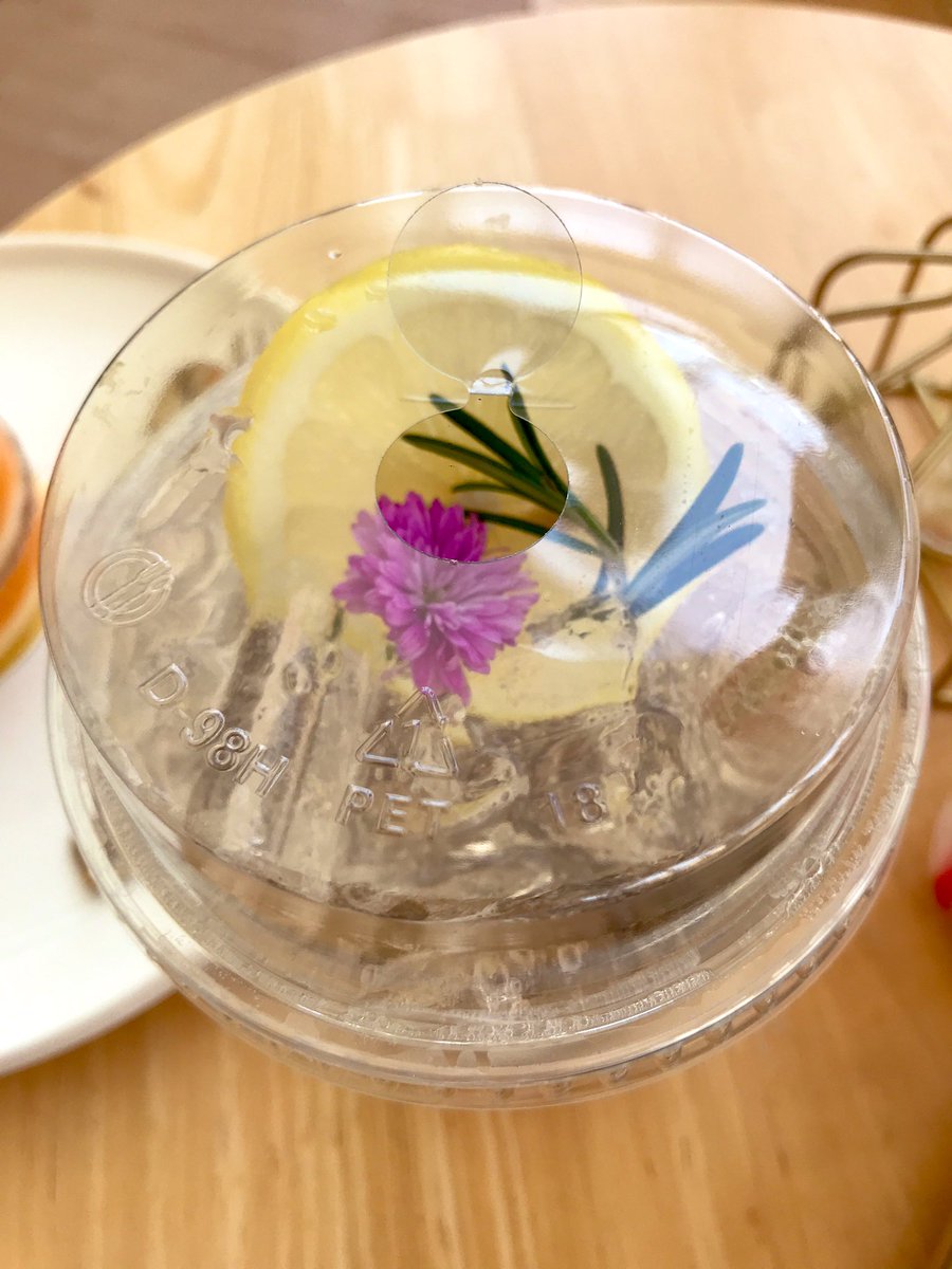 aoy_tipa's tweet photo. ว่างเมื่อไหร่ก็แวะมา #thelittlewhitehousecafe
#cafe #카페 #coffee #ร้านกาแฟ #คาเฟ่กรุงเทพ #petfriendly #petfriendlycafe #คาเฟ่ #cafeinbkk #cafehopper #cafehopping https://t.co/nzqPKVSjEQ