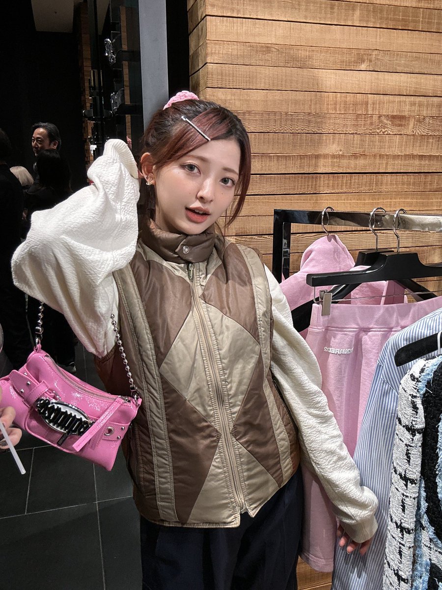 mahirucoda's tweet photo. #dsquared2 #ใใฃใผในใฏใจใขใผใ #D2GOTH
ใใฎๆฅใฎใณใผใใซใดใฃใใใชใใใฐ๐๐ https://t.co/GVTgiKZYOe