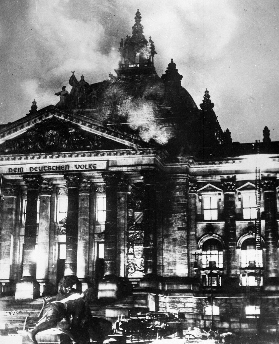trivi_ai's tweet image. #OnThisDay 1933: The Reichstag, Germany's parliament building, is set on fire. The event is used as a pretext by the Nazi Party to suspend civil liberties and consolidate power. #ReichstagFire #NaziGermany #WorldHistory 🇩🇪🔥