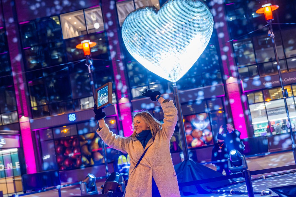 T O N I G H T Last chance to see Our Beating Heart AND a free silent disco! Drop in anytime from 6:30 - 10:30pm 📍 Snow Hill Square #LoveBirmingham