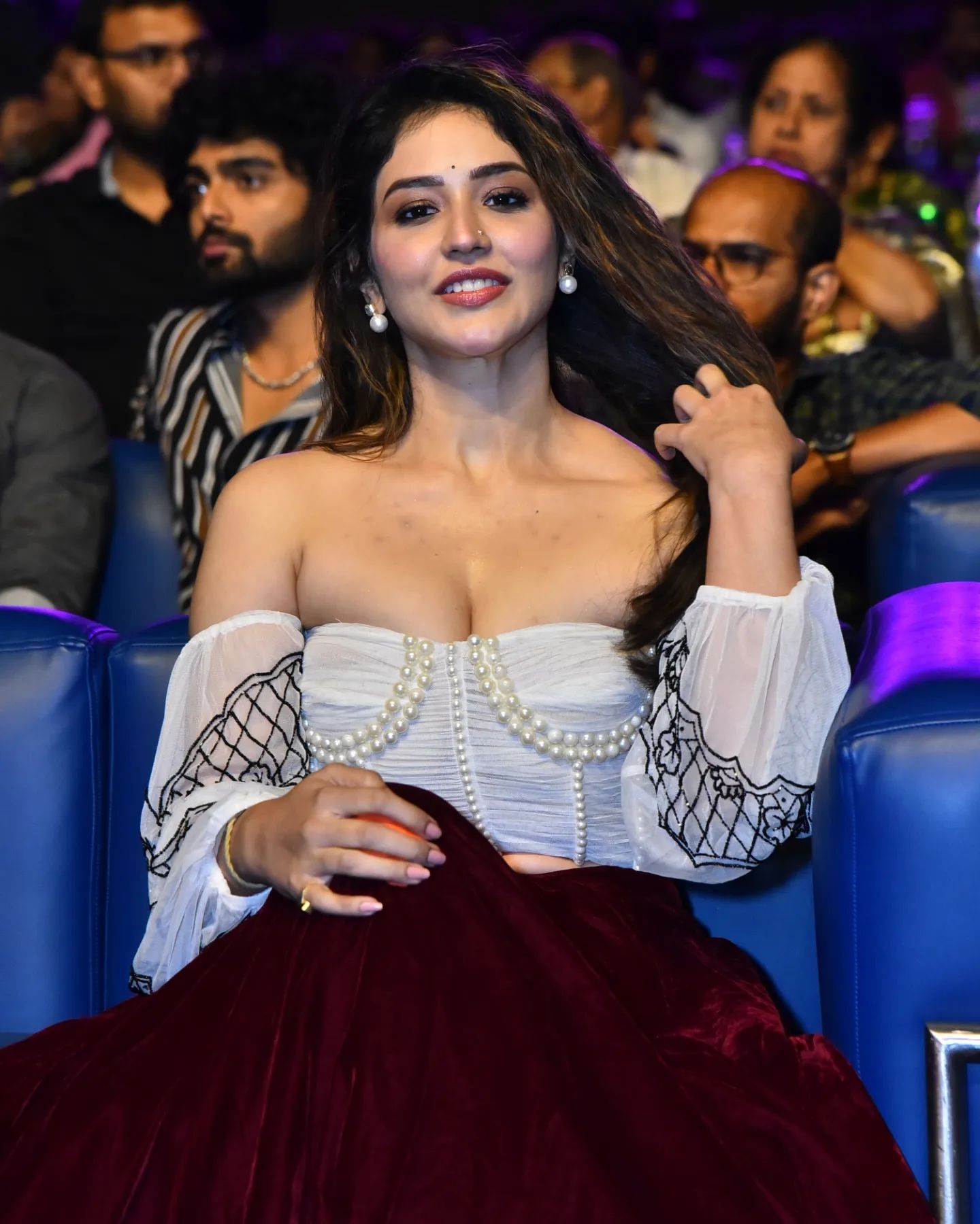 GJW-clPXEAAVifD?format=jpg&name=large