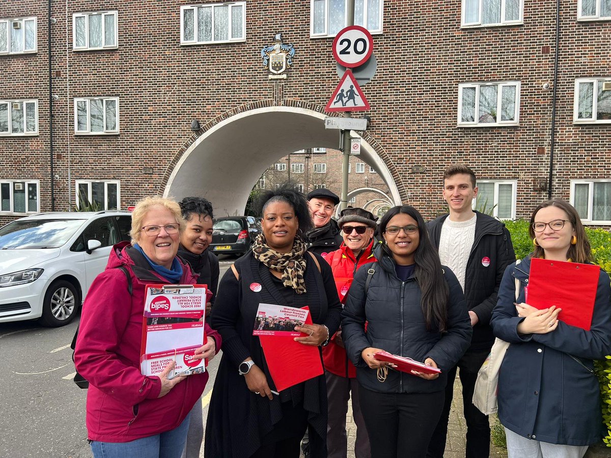 Fantastic to be out on the Henry Prince Estate with @_DenisePaul and @Sarmila_V. Labour vote strong here for local boy @SadiqKhan and @LeonieC. Sadiq’s promises to build 40,000 new homes and freeze travel fares are very popular with local residents!