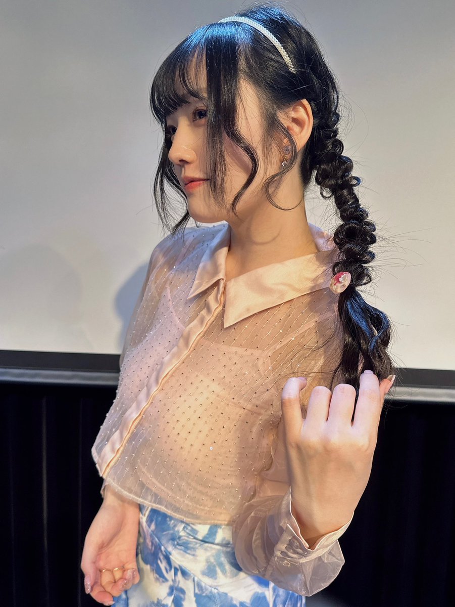 安藤咲桜 生誕イベント
皆様本当にありがとうございました🌸

お誕生日当日にお祝いしにきてくれてとっても嬉しかったです。安藤は幸せ者だ〜🥰