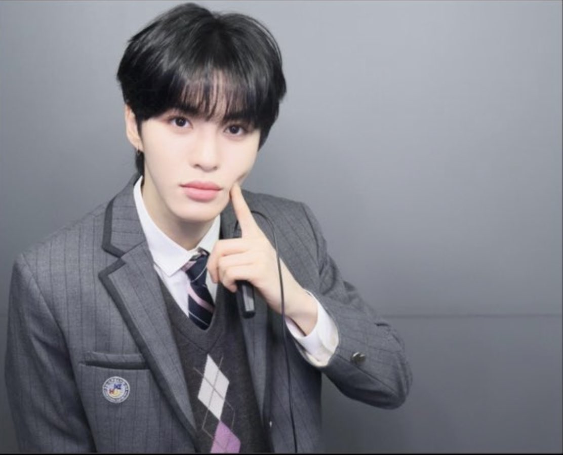 어니실환가
너무잘생기셔서말도안나옴.....
럴수럴수이럴수가