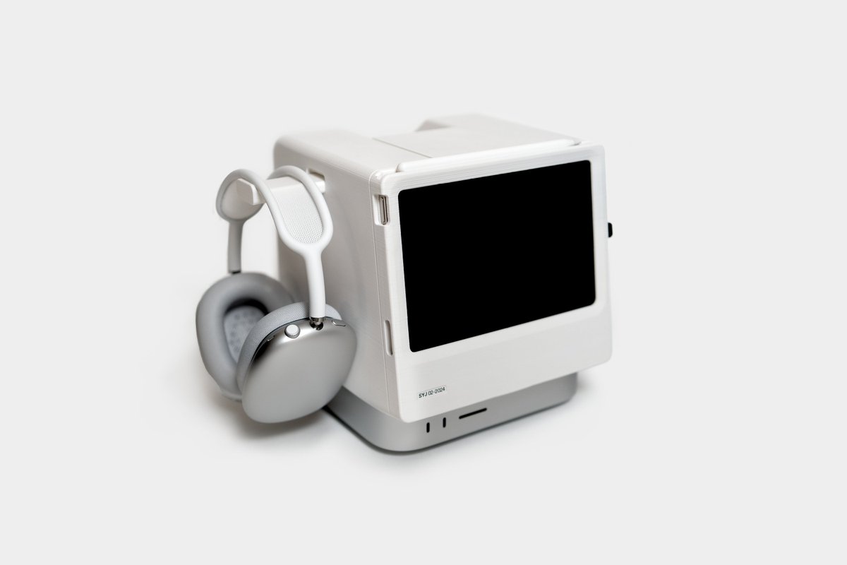 scottyujan's tweet image. the Macintosh Studio from the latest video youtu.be/BuEziDm9gQw