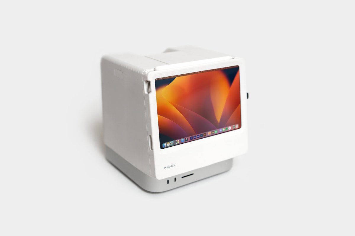 scottyujan's tweet image. the Macintosh Studio from the latest video youtu.be/BuEziDm9gQw