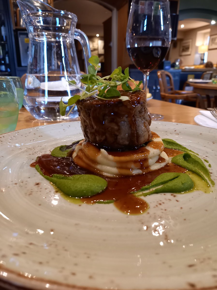 There's always time to treat yourself to a mouth-watering meal! 😋 With our fabulous menu, awarded 2 AA Rosettes, you're sure to find the perfect thing to satisfy your hunger. 🍽️🍷 Book your table here > bit.ly/48Wbn2n
