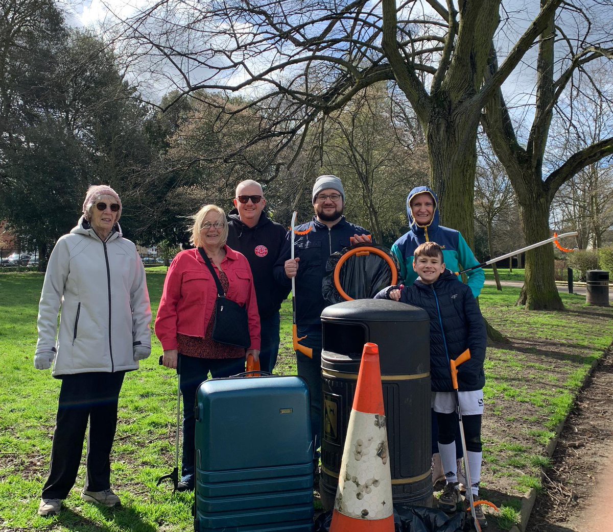 Gillingham park looking lovely after this morning’s litter pick