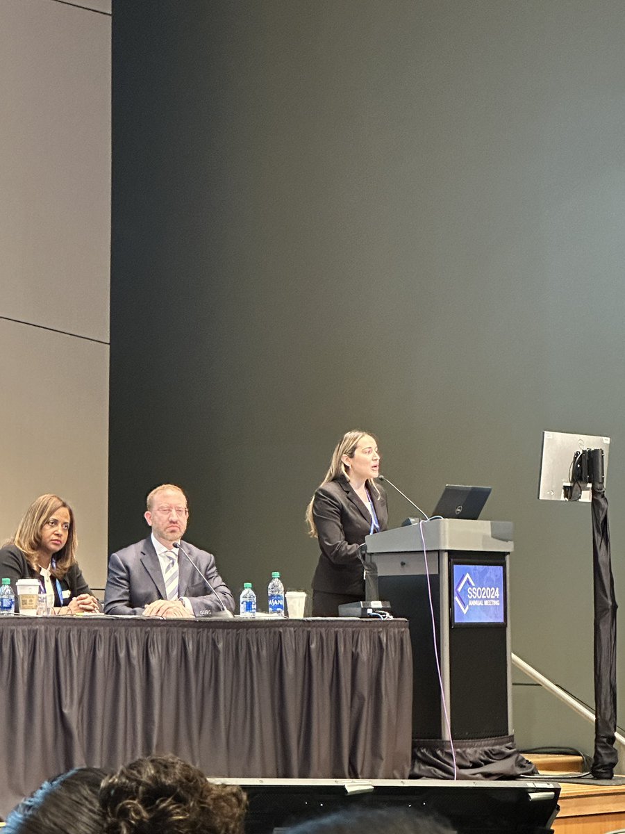 Omission of frozen sections at upfront mastectomy reduces overtreatment with ALND + PMRT! Fantastic presentation by MSKCC breast fellow Dr Rachel Sargent <a href="/SocSurgOnc/">Society of Surgical Oncology</a> <a href="/MSKCancerCenter/">Memorial Sloan Kettering Cancer Center</a> <a href="/MSKCC_BreastCA/">Sloan-Kettering</a> <a href="/AndreaBarrio7/">Andrea Barrio</a> #SSO2024