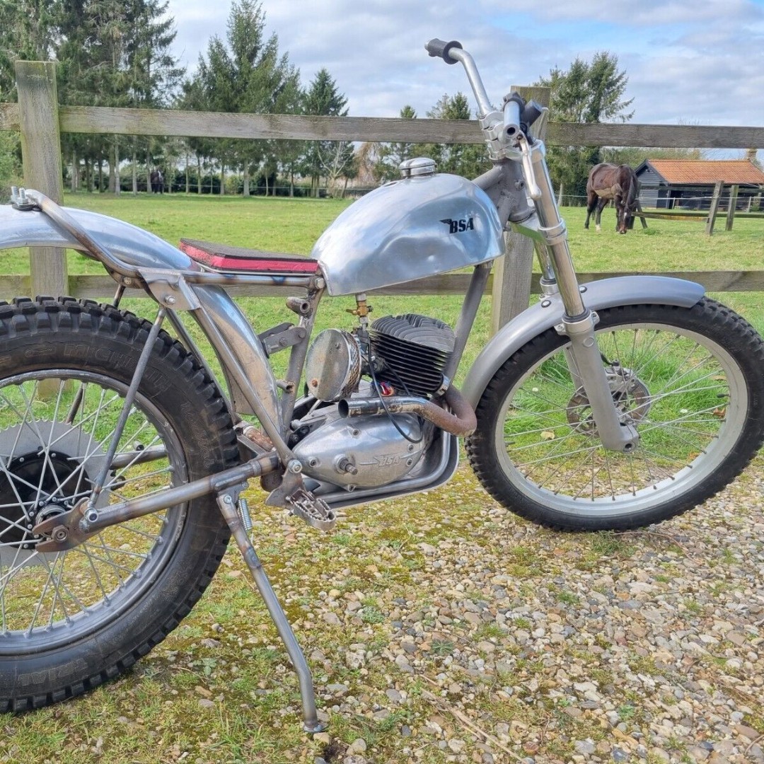 Check out this cool BSA Bantam Trials! Ebay ad here ow.ly/3HNA50QWbRS #BSA more bikes at barnfindmotorcycle.com #motorbike #motorcycle #barnfind #biker #vintagebike