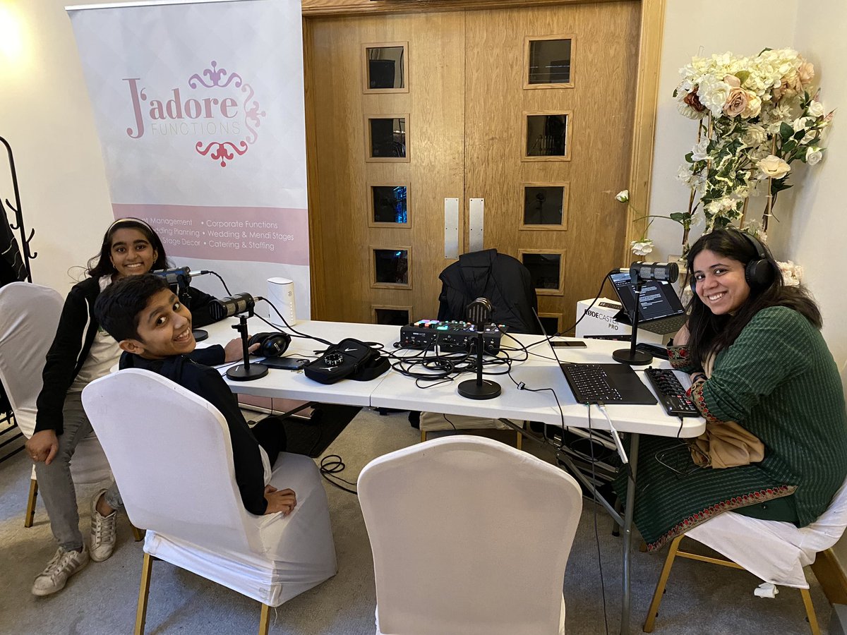 awazfm's tweet image. Come down to the #awazfm #eidbazaar and come and see the amazing stalls plus visit the broadcasting team and say hello