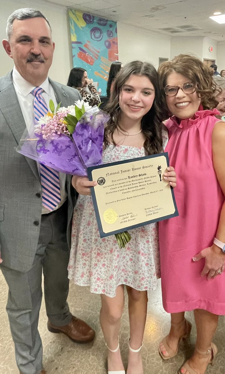 LCsFreeLibrary's tweet image. On Thursday night LC was inducted into the Meridianville Middle School’s Chapter of the National Junior Honor Society. She received notification of pre-admission in December. We are beyond proud of her and her dedication to academics, GEMS, Best Buddies, dance, and her community!