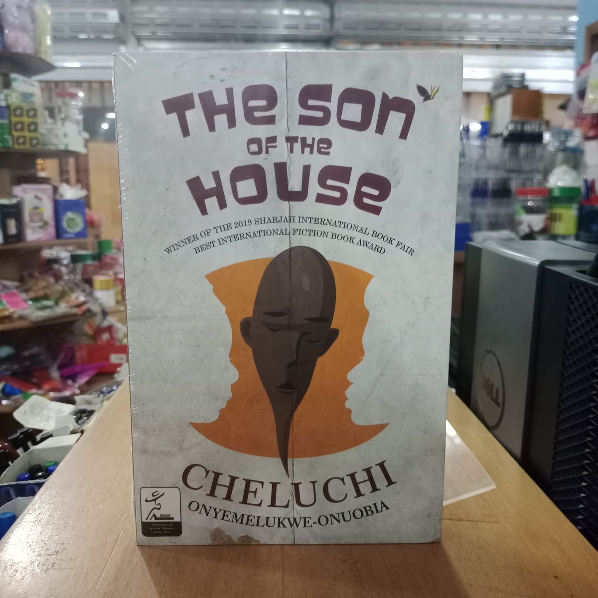 Abducted women, Julie and Nwabulu decides to tell each other their stories ‘to pass the time’, while they wait to be ransomed by their loved ones.

In telling their stories, both women find that their lives cross at important junctures.
 
✍️5,500
#sonofthehouse  #cheluchi