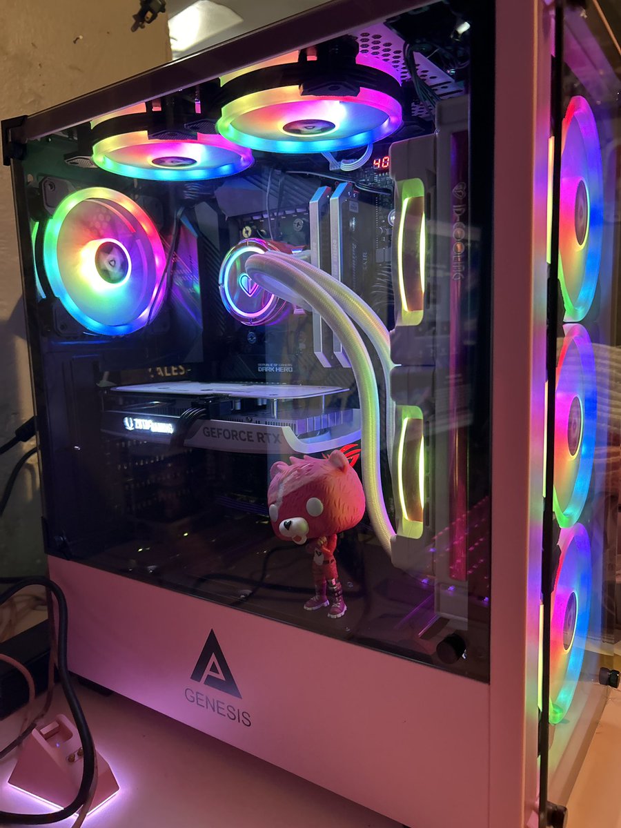 ItsDiistortion's tweet photo. Finished the girls pc build and I’m actually super stoked with how it came out! This is her first pc build and she’s coming off of a series x. I hope she can make some new girly friends on wow etc when she first learns to play! #wow #worldofwacraft #apevia #apeviapinkcase #pinkpc #pinkpcbuild #pcbuild #girlgamer