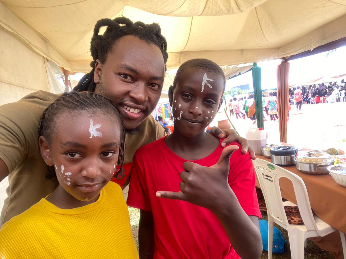 shatttabway's tweet photo. The three Musketeers
#Coachshatta 
#officialyouthvoice https://t.co/OqEKluGGyy
