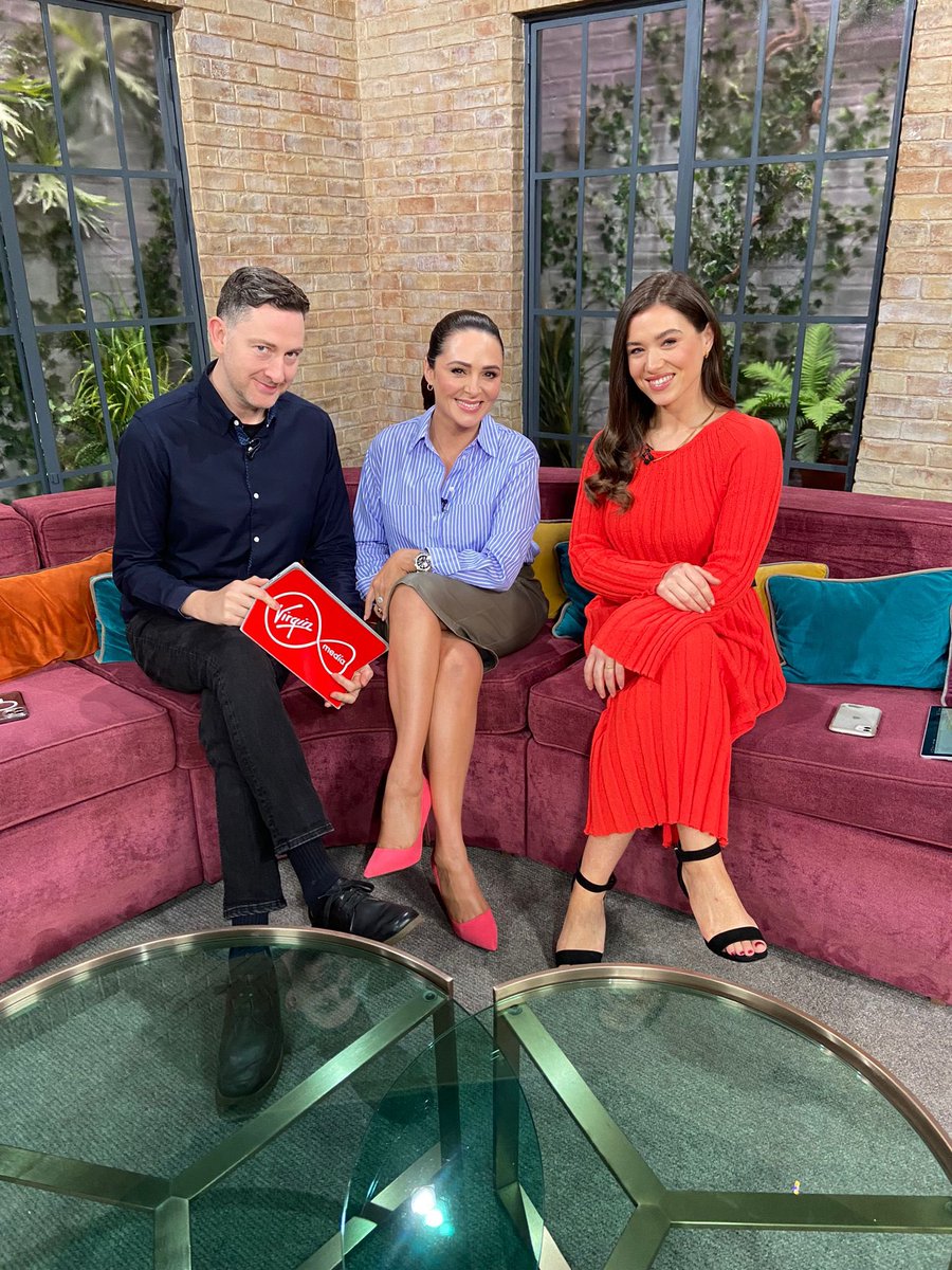 ✨ DIA DHAOIBH AR MAIDIN! ☘️ We’re all smiles this morning for a show featuring interviews with Frasier star Dan Butler, advice for family feuds and a masterclass in dog grooming! 🐶 We’ve all that and more from 9 till 12 this morning on Virgin Media One and the VM Player!