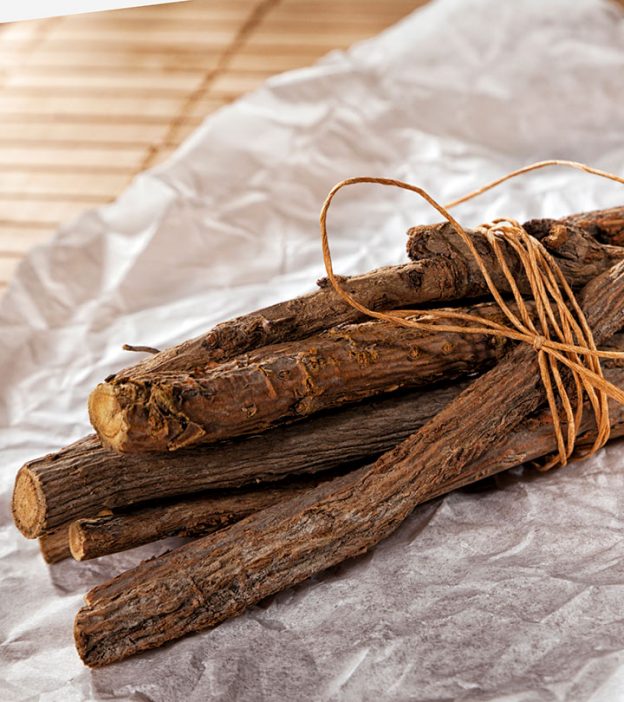 gonutrastore's tweet photo. The anti-inflammatory and mucus-producing properties of licorice root can offer relief for stomach ulcers, heartburn, and indigestion.
#Gonutra #superfood #healthyfood #vegan #beachbody #sweating #healthylifestyle #crossfit #fitfiance #eathealthy #food #health #nutrition https://t.co/Q5uuzZGUPN