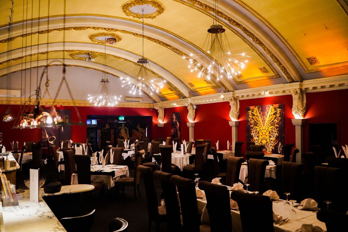 Dine in luxury this #Saturday @AnokiRestaurant! Join us for an evening of first-class service and exceptional #Indian cuisine in our three award-winning restaurants. Book your table now at buff.ly/2zoVrXX