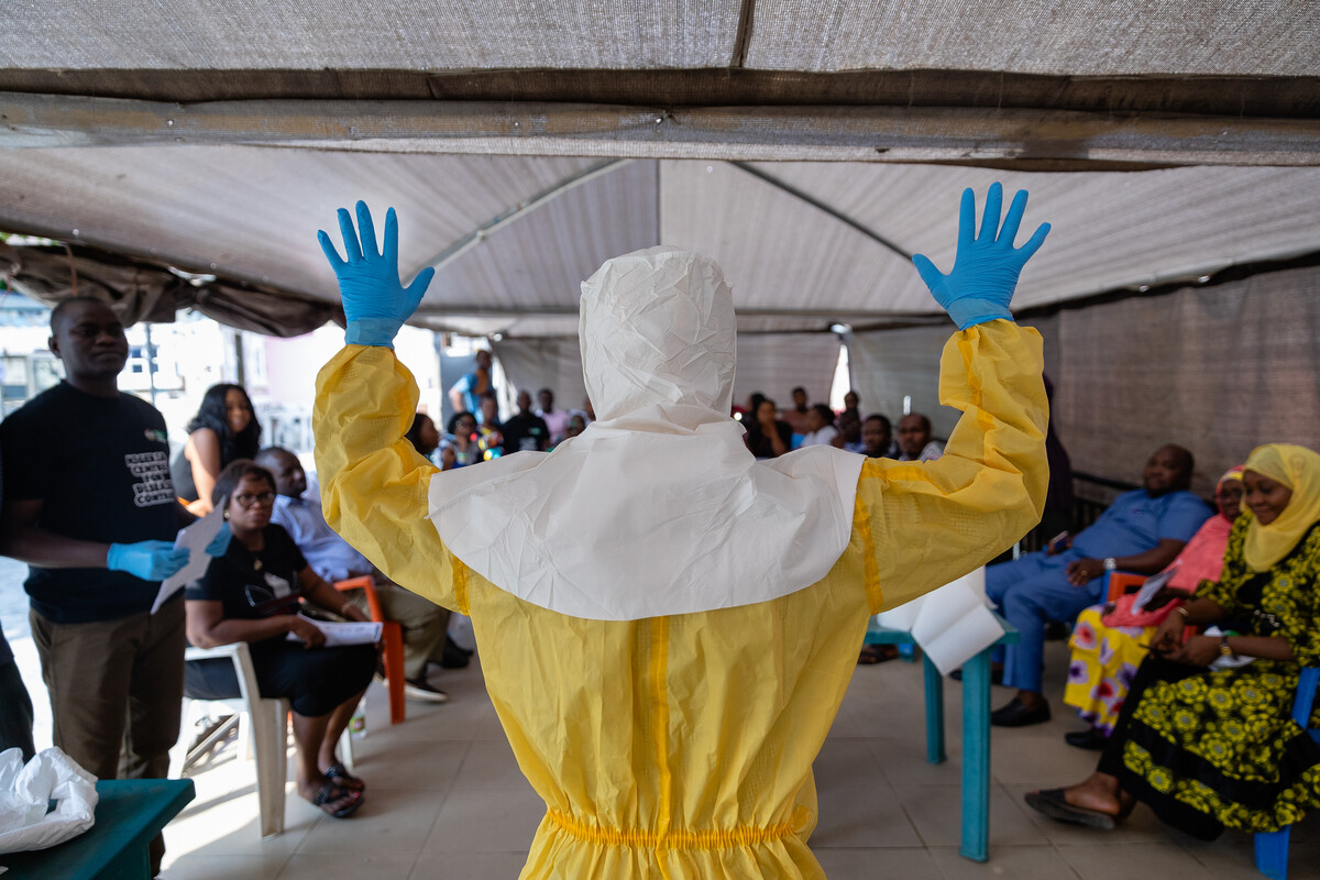 Ebola 10 years on: why trust remains key Today marks a decade since the start of the largest #Ebola outbreak yet, which spread across West Africa. Luisa Enria & Shelley Lees @LSHTM_Vaccines reflect on the importance of trust to epidemic response: 👉lshtm.ac.uk/newsevents/exp…