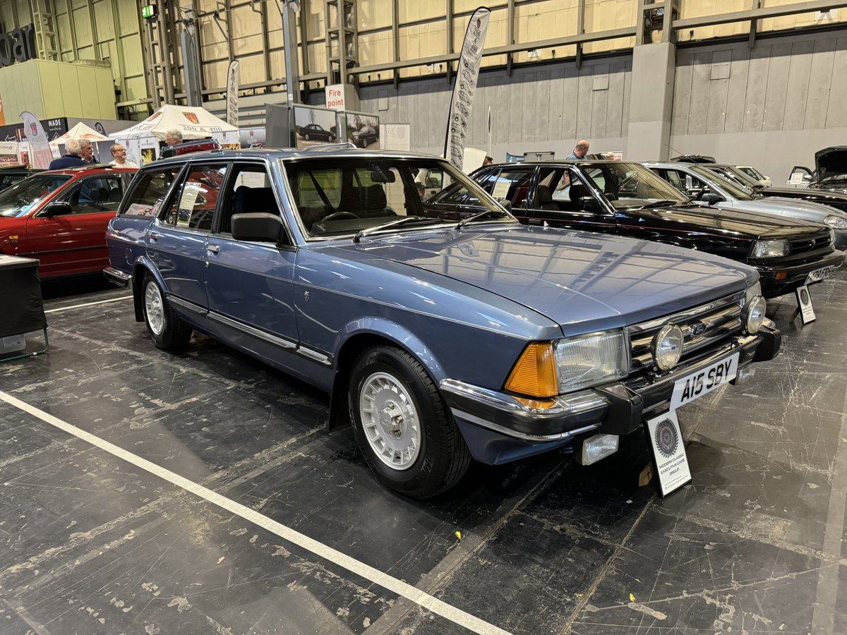 Flâneur - Automotive & Architecture Delights tweet media