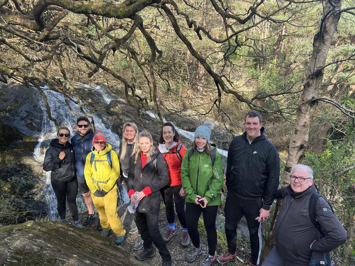 Good luck to our team starting their charity hike to the top of Slieve Donard this morning. Breaking news that we have wind chills of -12c at the top!! 😳🥶 #teammencap 💕