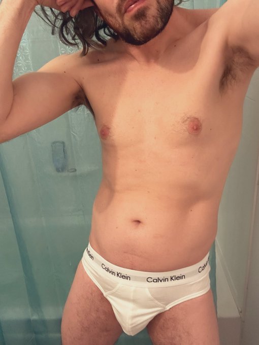 I have LOADS of CK briefs to fill with sweat and 💦 Message me and you can have your owm to goon out with